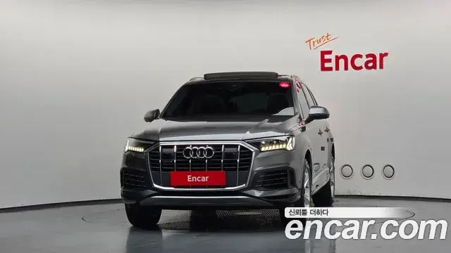 Audi Q7 2021 — Фото 3/20