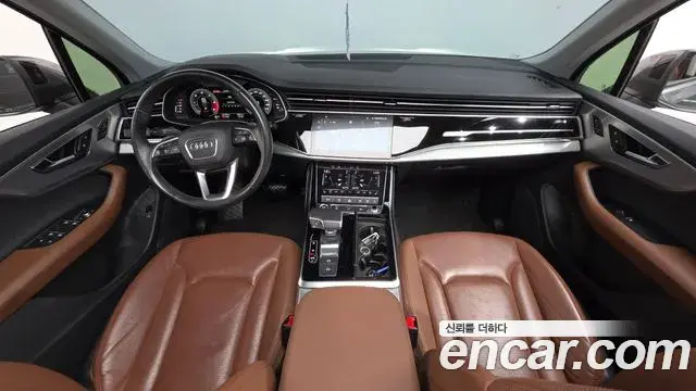 Audi Q7 2021 — Фото 7/20