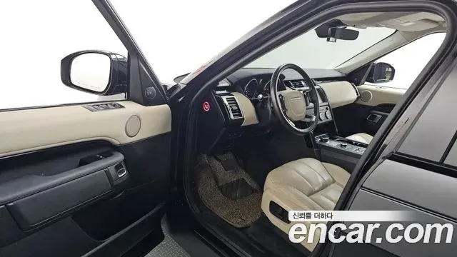 Land Rover Discovery 5 2020 — Şəkil 10/34