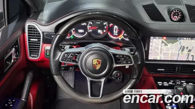Porsche Cayenne 2021 — Şəkil 27/40