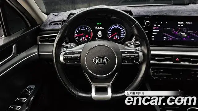 Kia K5 2020 — Фото 13/20
