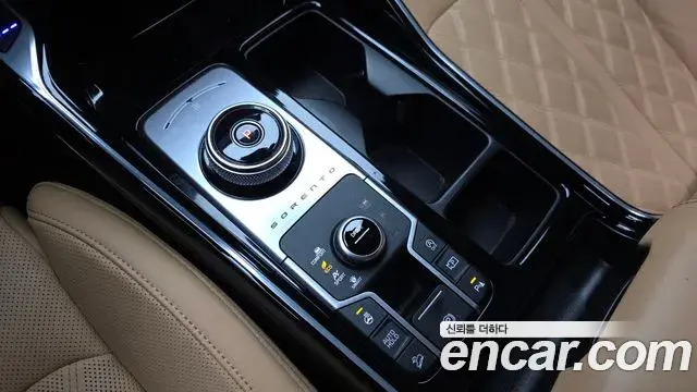 Kia Sorento 2023 — Şəkil 22/30