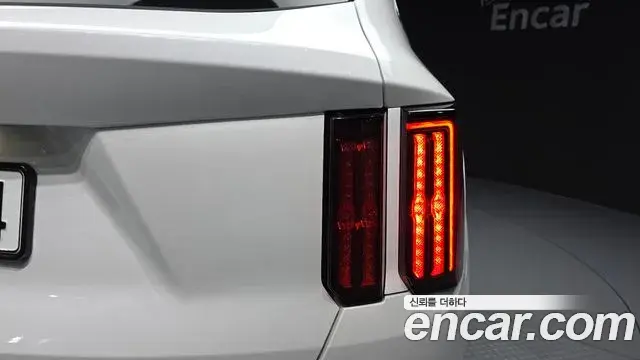 Kia Sorento 2023 — Şəkil 13/30