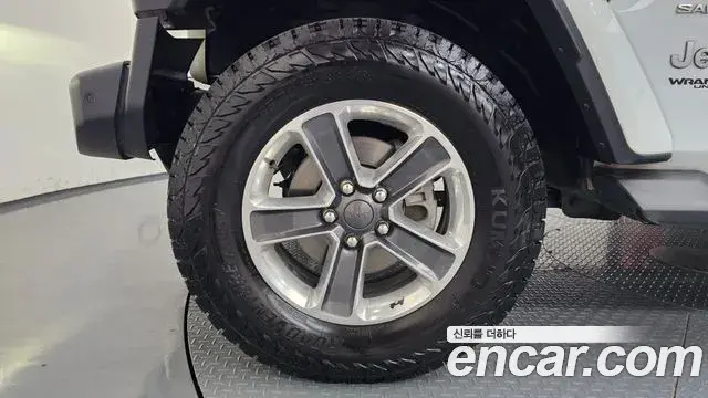 Jeep Wrangler 2018 — ფოტო 1/20