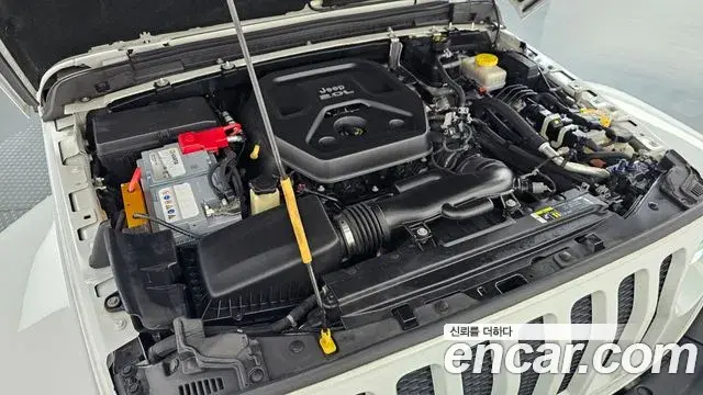 Jeep Wrangler 2018 — ფოტო 15/20