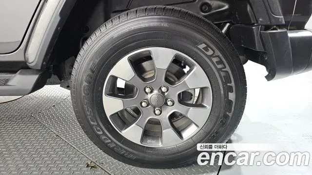 Jeep Wrangler 2019 — Şəkil 5/29