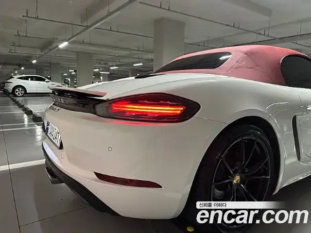 Porsche 718 Boxster 2018 — ფოტო 10/19