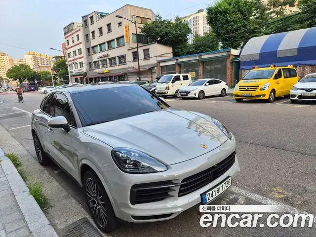 Porsche Cayenne 2021 — Şəkil 12/13