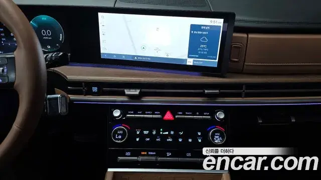 Hyundai Santa Fe 2024 — Фото 14/20