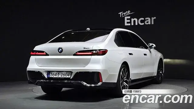BMW 7 Series 2022 — Şəkil 11/31