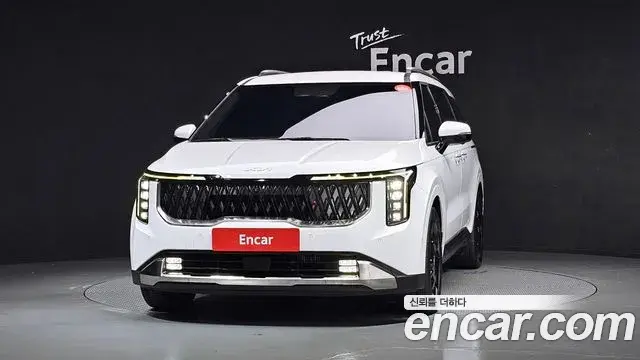 Kia Carnival 2024 — Photo 2/20