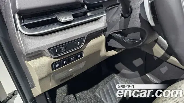 Kia Carnival 2024 — Photo 18/20