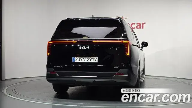 Kia Carnival 2024 — ფოტო 16/34