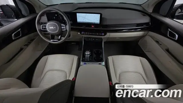 Kia Carnival 2024 — ფოტო 26/34