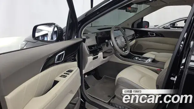 Kia Carnival 2024 — ფოტო 12/34