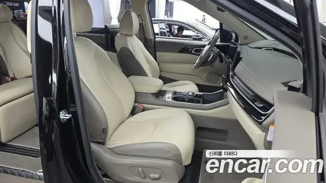 Kia Carnival 2024 — ფოტო 5/34