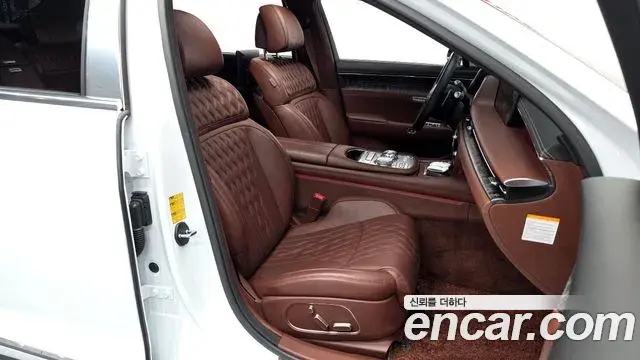 Genesis G90 2022 — Photo 4/20