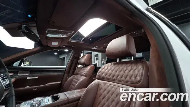Genesis G90 2022 — Photo 11/20