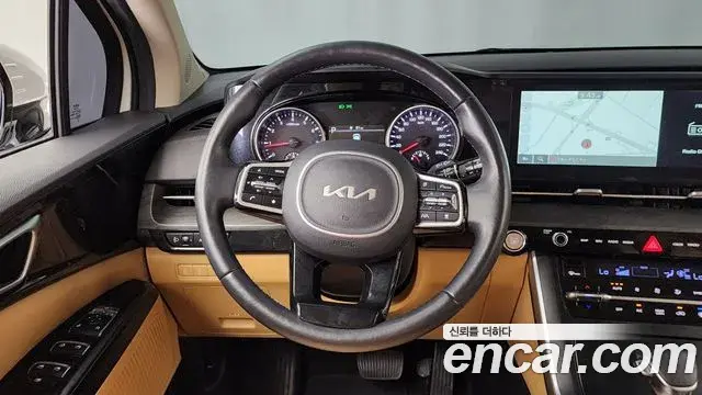Kia Carnival 2022 — ფოტო 3/20