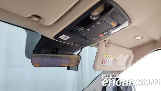 Kia Carnival 2022 — ფოტო 20/20