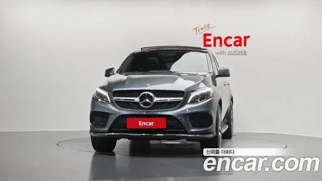Mercedes-Benz GLE-Class 2018 — Photo 6/32