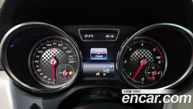 Mercedes-Benz GLE-Class 2018 — Photo 17/32