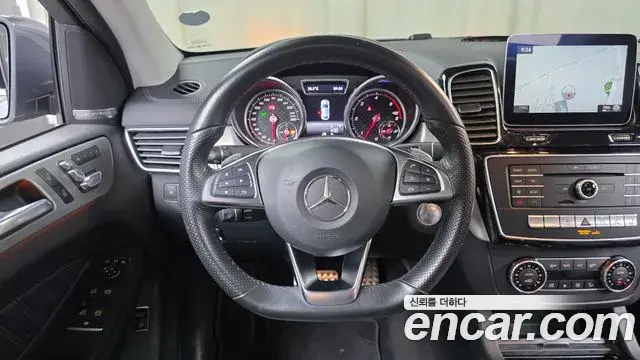 Mercedes-Benz GLE-Class 2018 — Photo 5/32