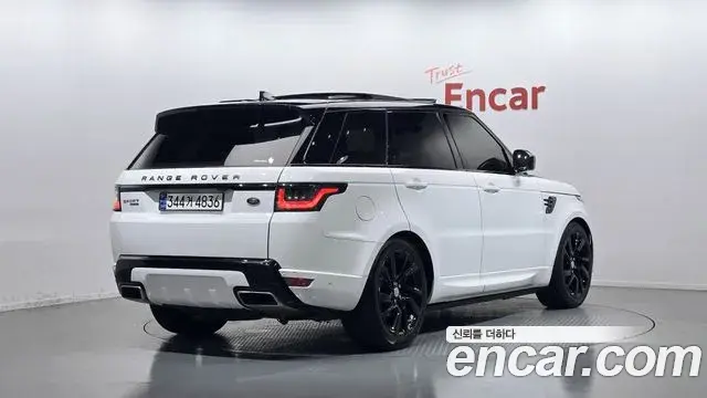 Land Rover Range Rover Sport 2019 — Photo 19/32