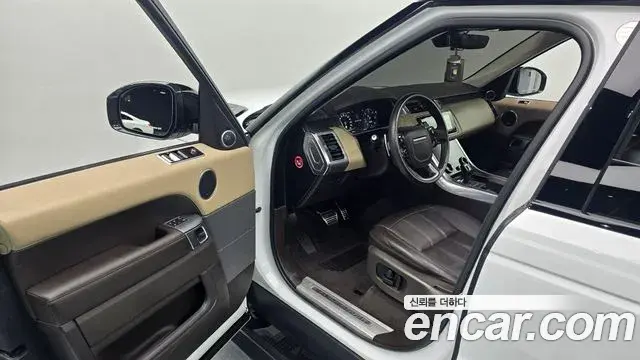 Land Rover Range Rover Sport 2019 — Photo 15/32