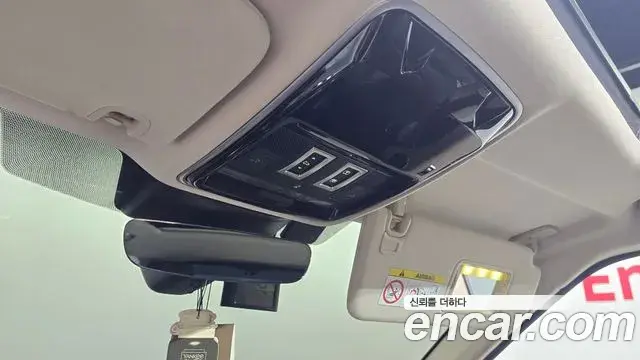Land Rover Range Rover Sport 2019 — Photo 6/32