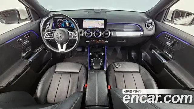Mercedes-Benz GLB-Class 2021 — Şəkil 14/30