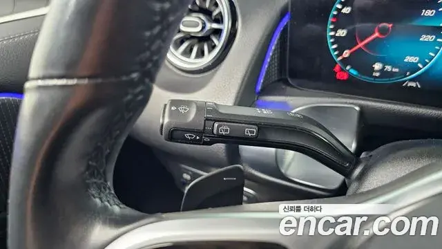 Mercedes-Benz GLB-Class 2021 — Şəkil 2/30