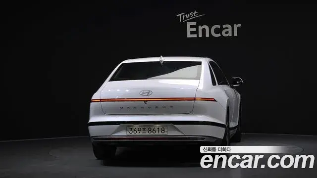 Hyundai Grandeur 2023 — Photo 4/20