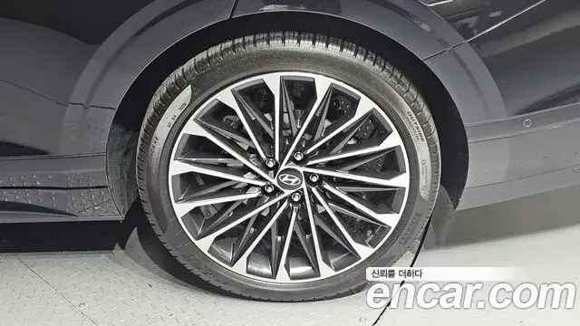 Hyundai Grandeur Hybrid 2025 — Şəkil 20/33