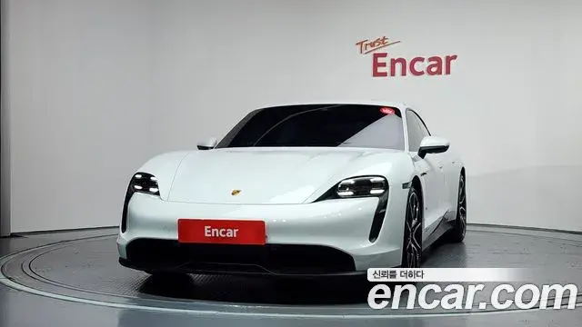 Porsche Taycan 2023 — Şəkil 7/20