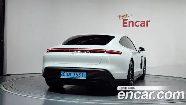 Porsche Taycan 2023 — Şəkil 4/20