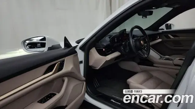 Porsche Taycan 2023 — Şəkil 13/20