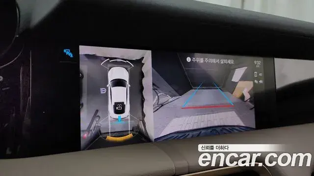 Porsche Taycan 2023 — Şəkil 18/20