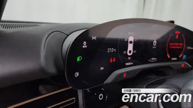 Porsche Taycan 2023 — Şəkil 15/20
