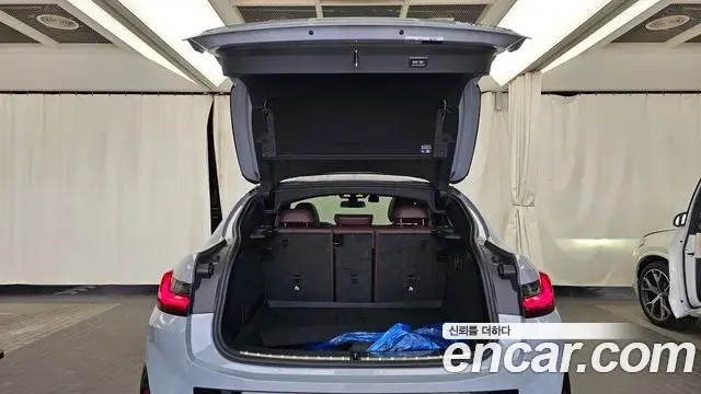 BMW X4 2022 — Фото 20/20