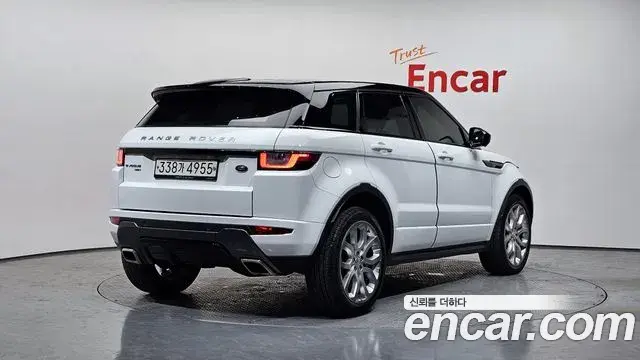 Land Rover Range Rover Evoque 2019 — Фото 2/20