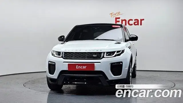 Land Rover Range Rover Evoque 2019 — Фото 3/20
