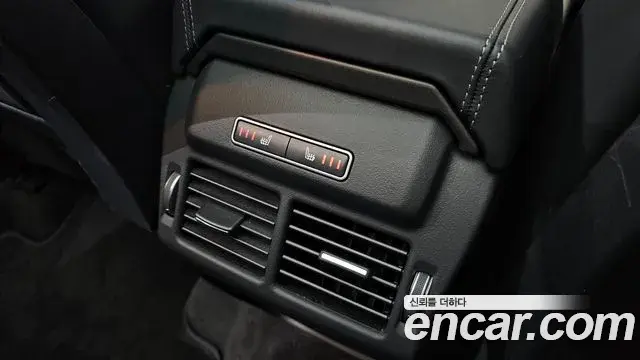 Land Rover Range Rover Evoque 2019 — Фото 18/20
