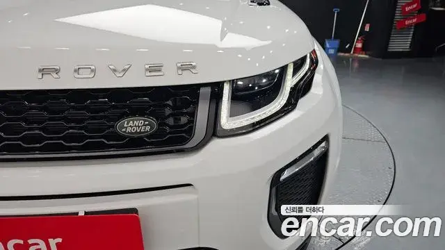 Land Rover Range Rover Evoque 2019 — ფოტო 32/32