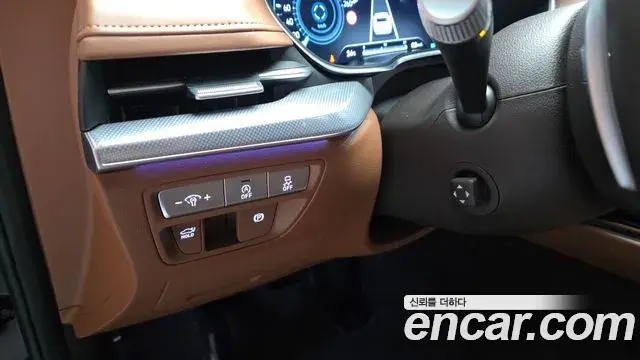 Genesis G80 2023 — Şəkil 16/33