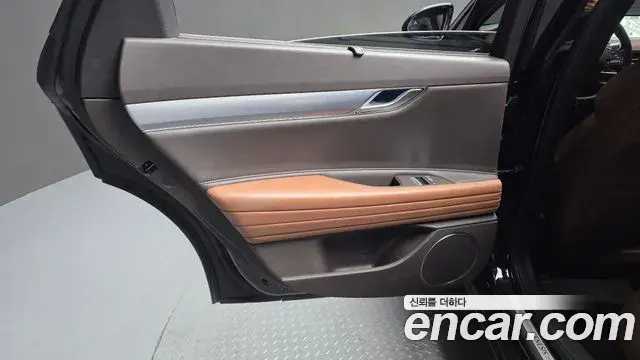 Genesis G80 2023 — Şəkil 11/33