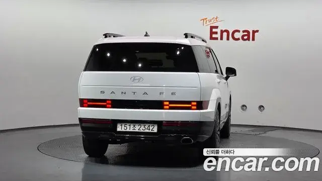 Hyundai Santa Fe 2023 — Şəkil 19/20