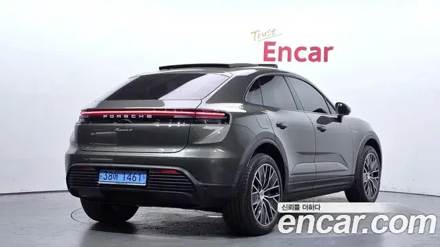 Porsche Macan EV 2025 — ფოტო 9/20