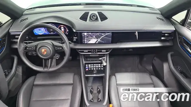Porsche Macan EV 2025 — ფოტო 13/20