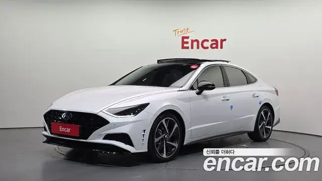 Hyundai Sonata 2021 — Фото 1/20